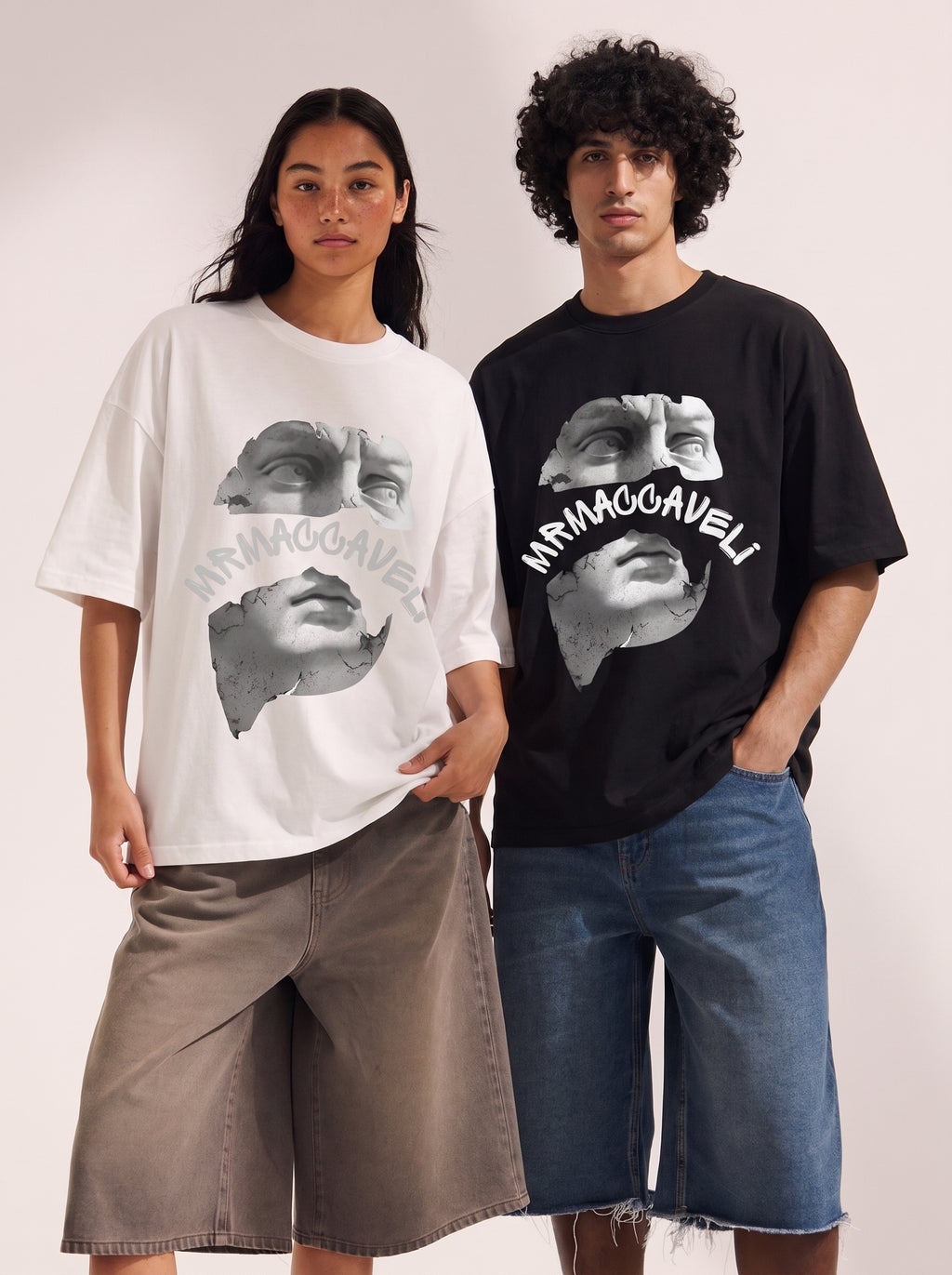 MRMACCAVELI Fracture oversized tee with statue print